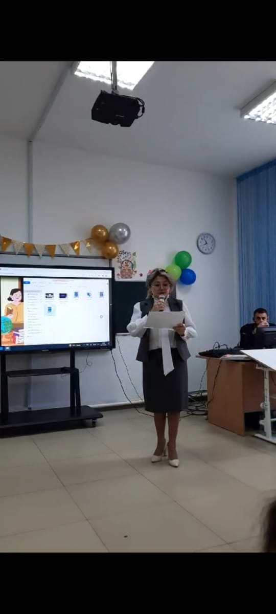 5 октябрьда Қазақстанда ұстаздардың кәсіби мерекесі ./5 октября в Казахстане отмечают профессиональный праздник педагогов.