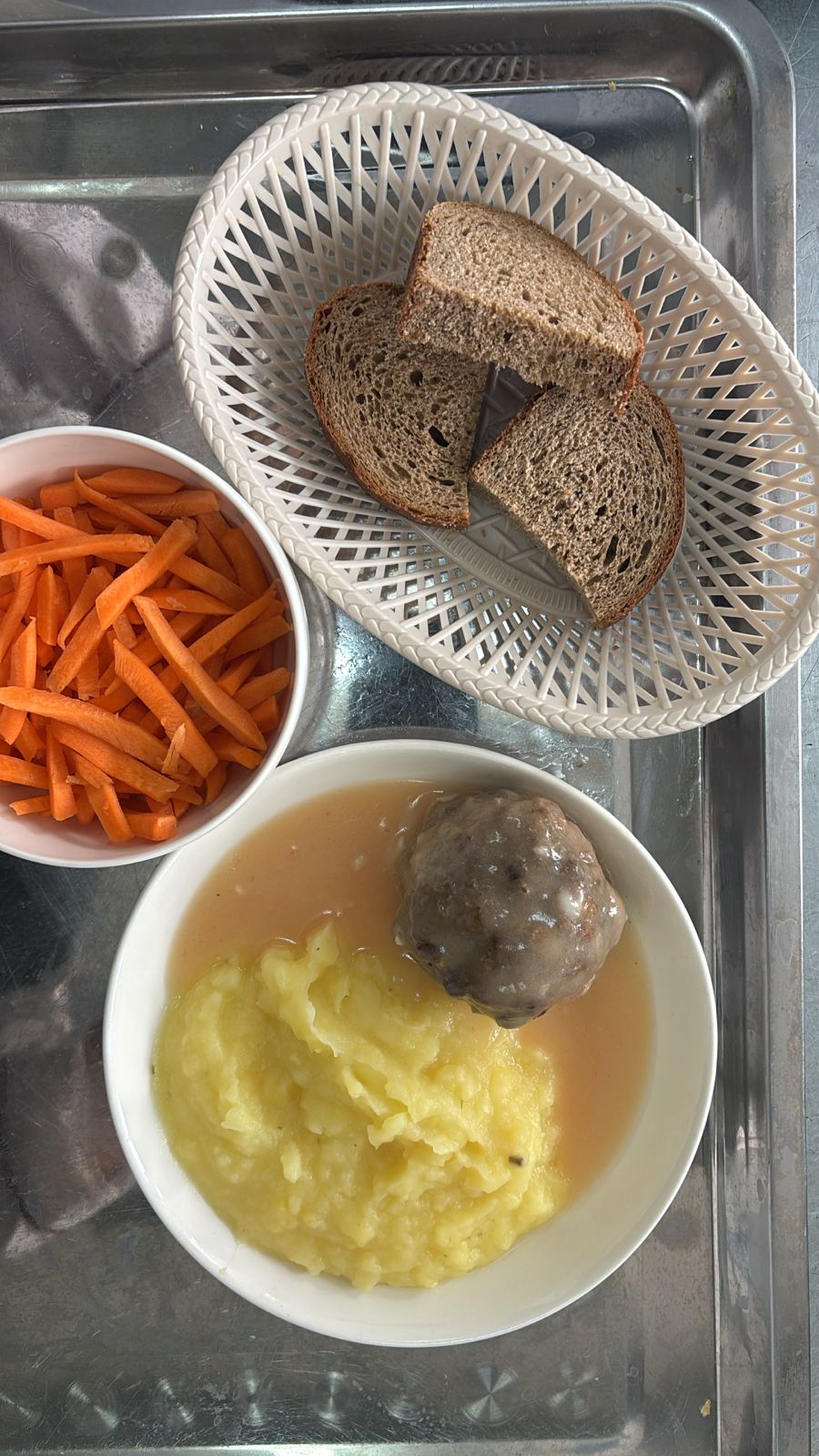 Меню по питанию/ Меню